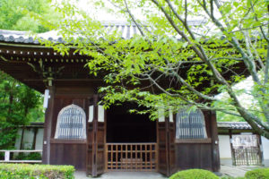 金地院の開山堂正面