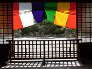 金地院の方丈からの鶴亀庭園