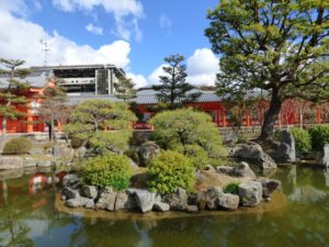 三十三間堂の池