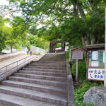 本願寺北山別院の入口　夏