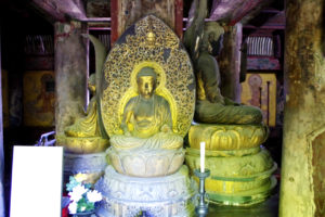 八坂の塔の仏像　正面