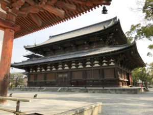東寺の金堂と講堂の一部